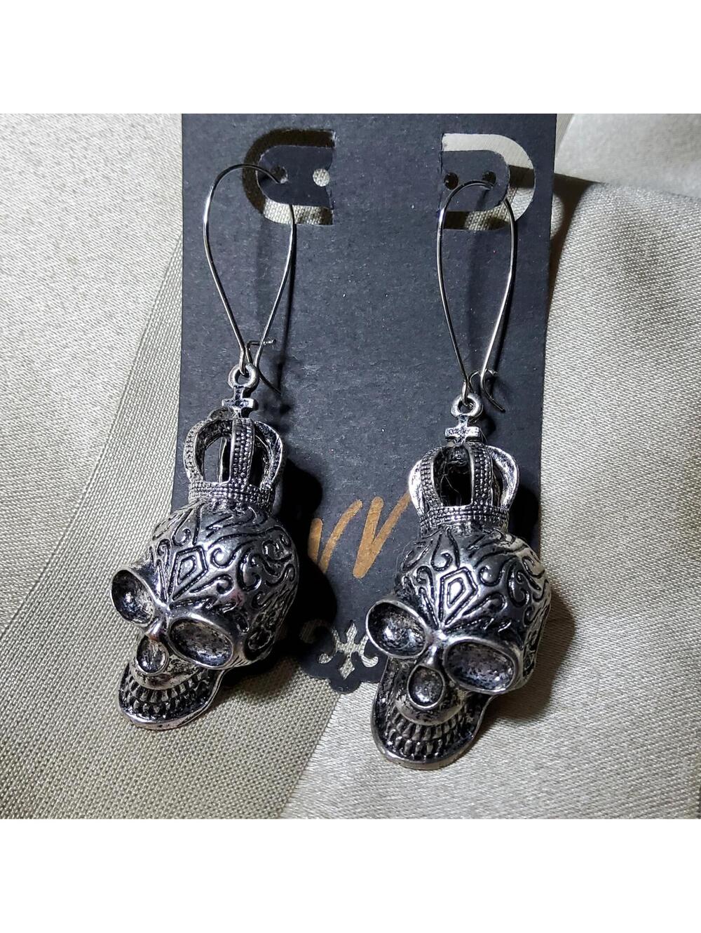 Queen Of The Dead Earrings